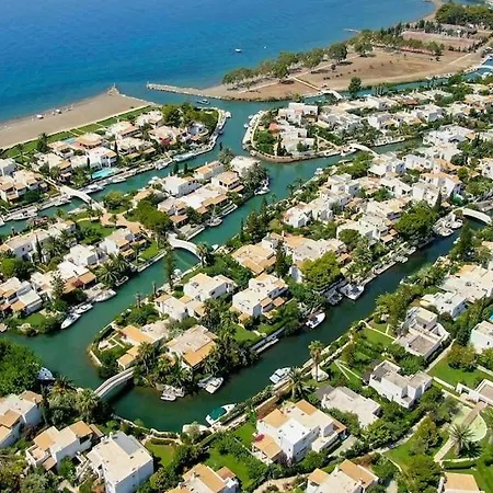 Vila Villalevandaportohydra *